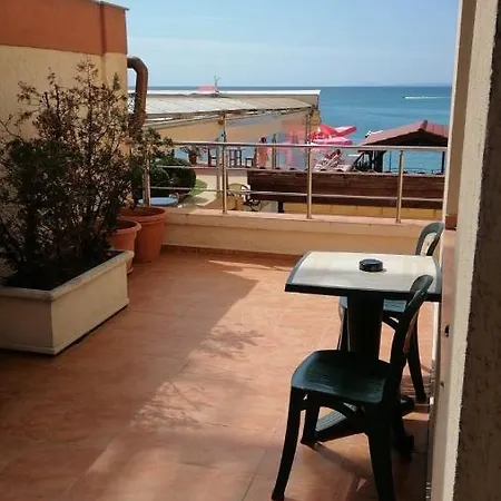 Elizabeth Hotel 3*